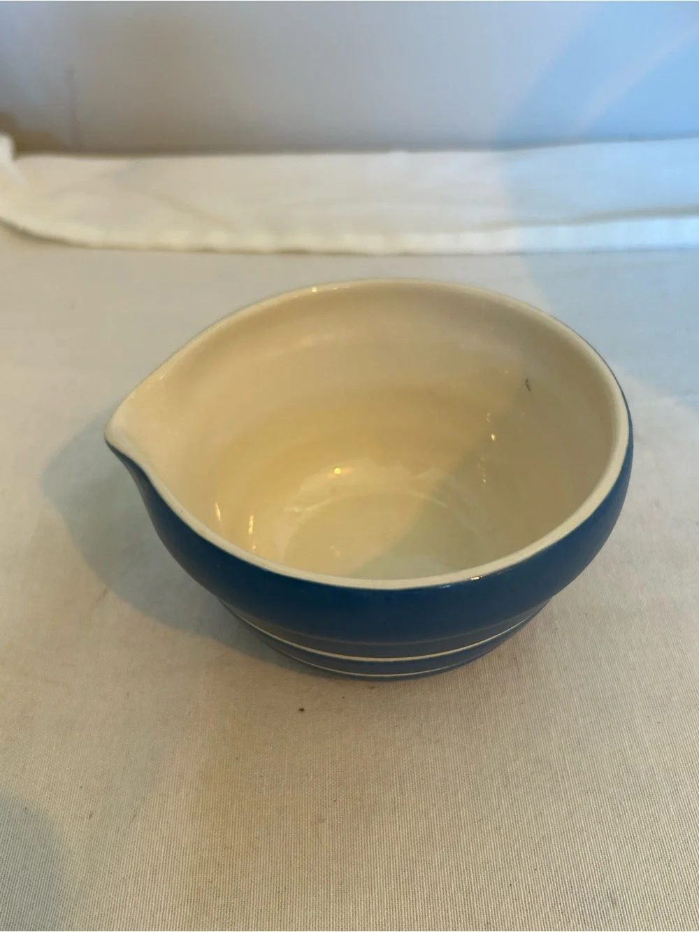 Debco stoneware Blue Striped Pouring Bowl